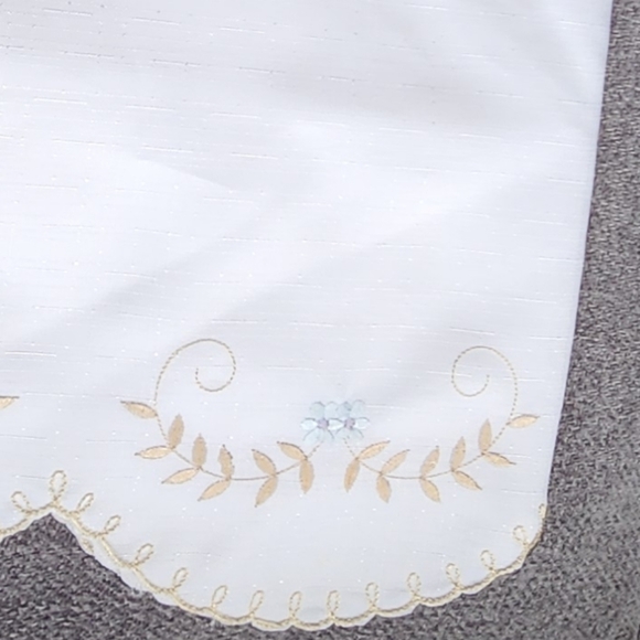 Embroidered Valance - Picture 2 of 2
